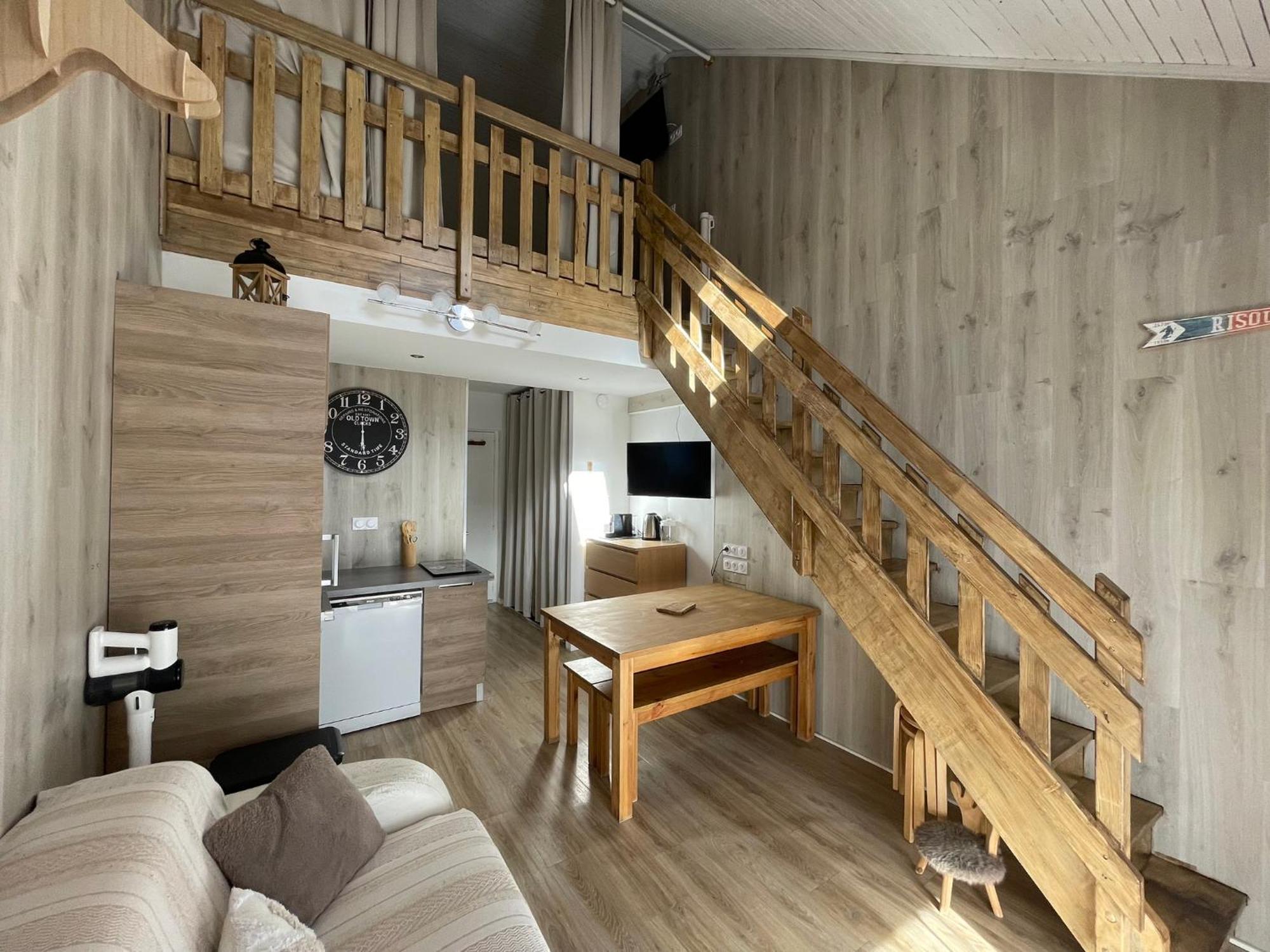 Risoul 1850 Beau Duplex Pour 6 Pers En Plein Centre De La Station Apartment Exterior photo